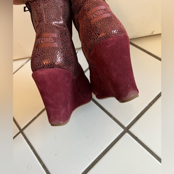 Toms maroon wedge boot Size 7 - Picture 4 of 8